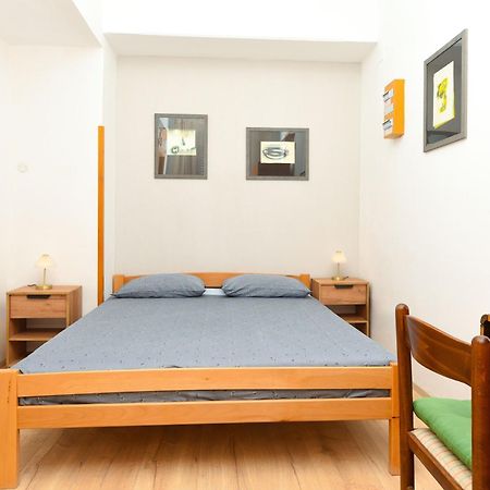 Apartmani Zupanic Коромачно Экстерьер фото